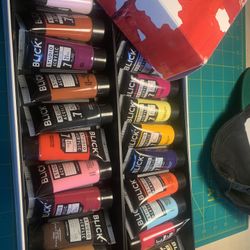 Paints And Water Colors Pens Prisma Color Pencils