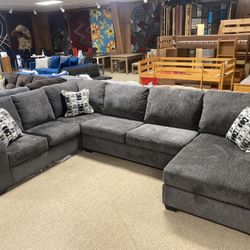 $40 Down! Brand New Large Family Sectional ! Same Day Delivery !