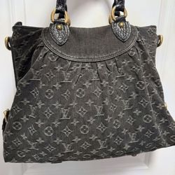 LV Bag 100% Authentic 