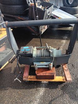 Patriot 15,000 Lb Ramsey Winch Electric  Selling It Today $500