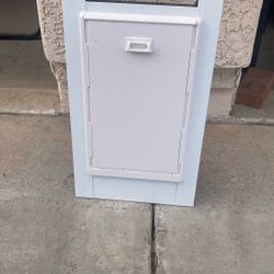 Dog Or Cat Door New , White And Medium 