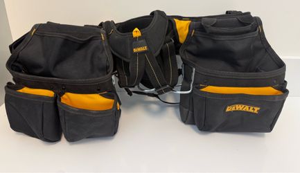 Professional DEWALT tool belt with 2 bags and suspenders. NEW NO TAGS RP $130