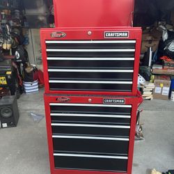 Beautiful Red Craftsman Rolling Tool Cart