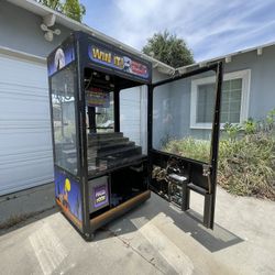 Professional Arcade Claw Machine 