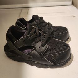 Nike Hurrache Size 8c