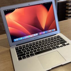 Apple MacBook Air 13” i5/4GB/256GB SSD $180 