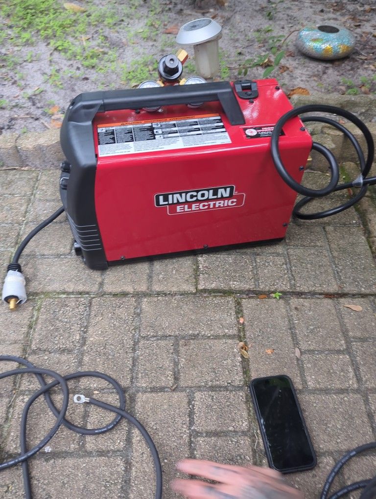 Lincoln Electric Welding Machine