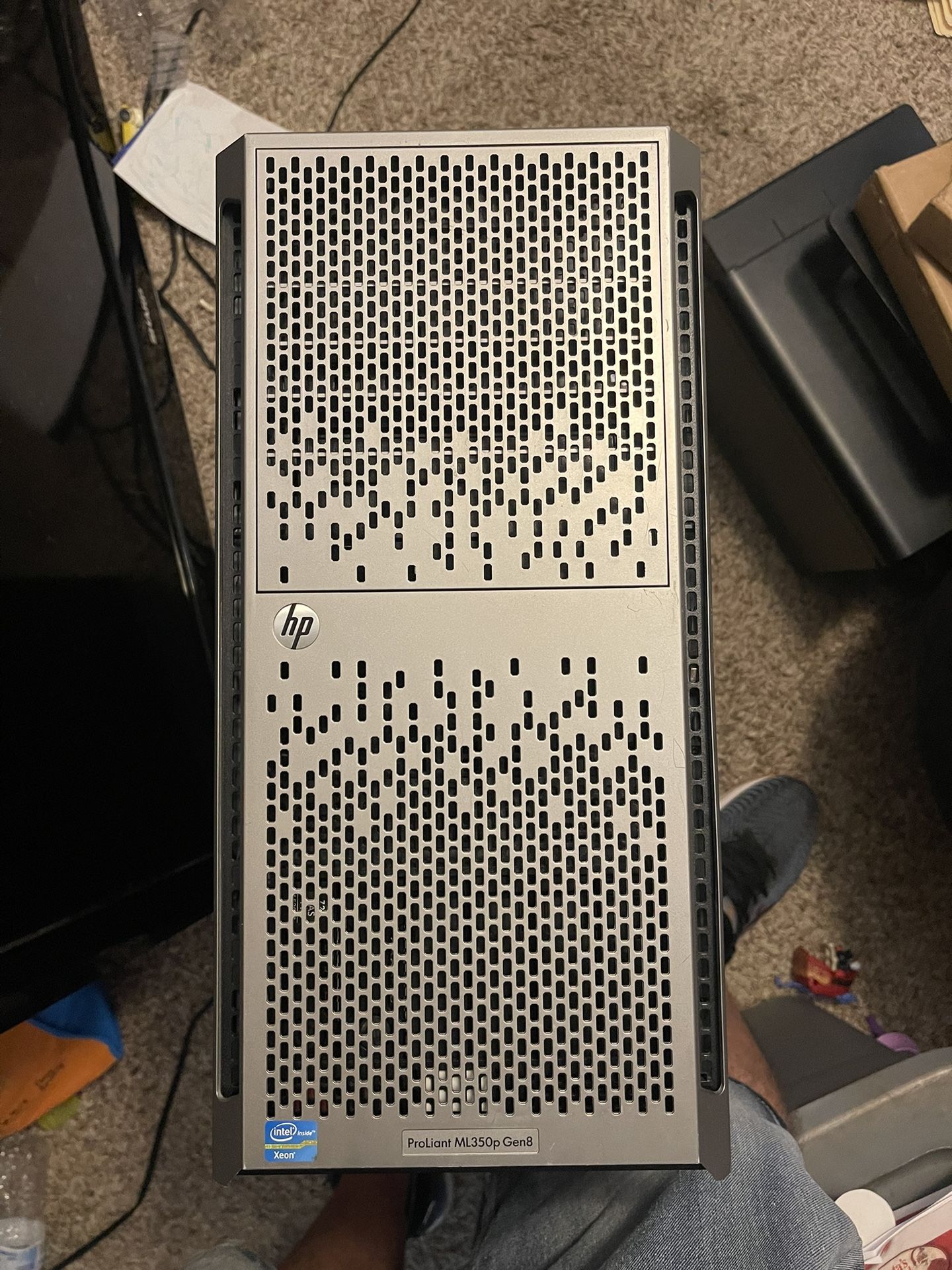 HP ProLiant ML 350 Gen 8