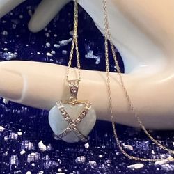 💚 14K Gold Jade & Diamond Heart Pendant Necklace