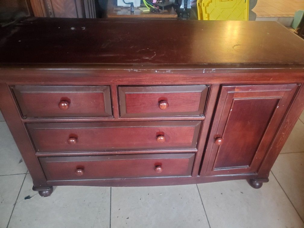 Kids Dresser And Changing Table