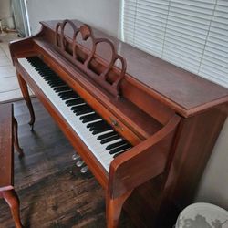 Baldwin Piano
