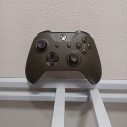 Dark Green Xbox One Controller