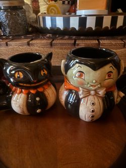 Johanna Parker set  of mugs