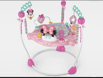 Jumping Center Minie mouse