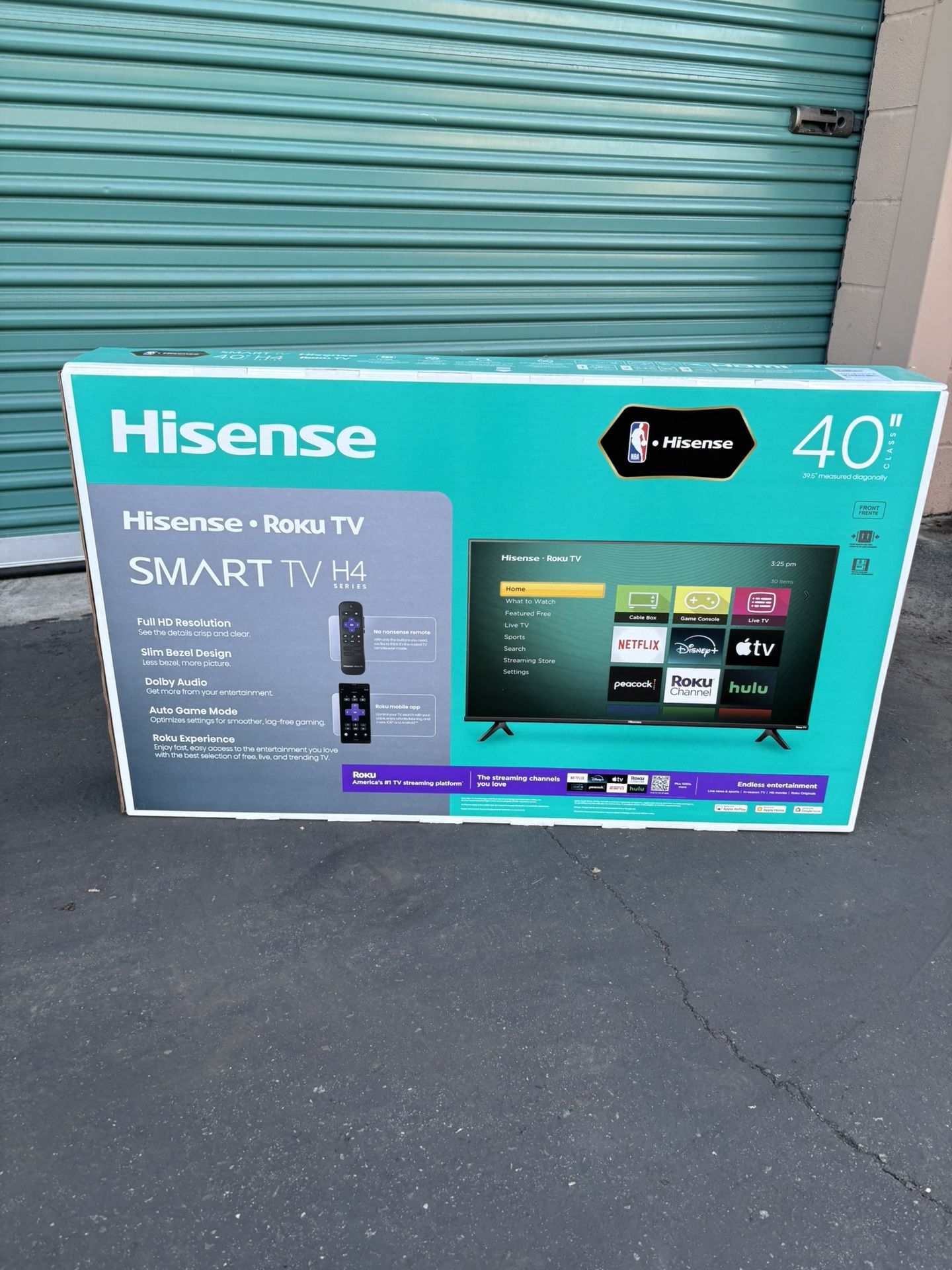 40 INCH HISENSE ROKU SMART TV