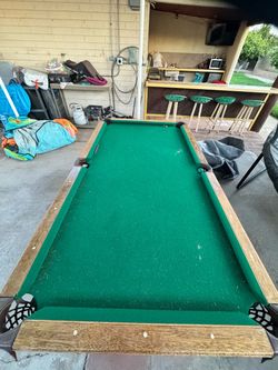 Pool table