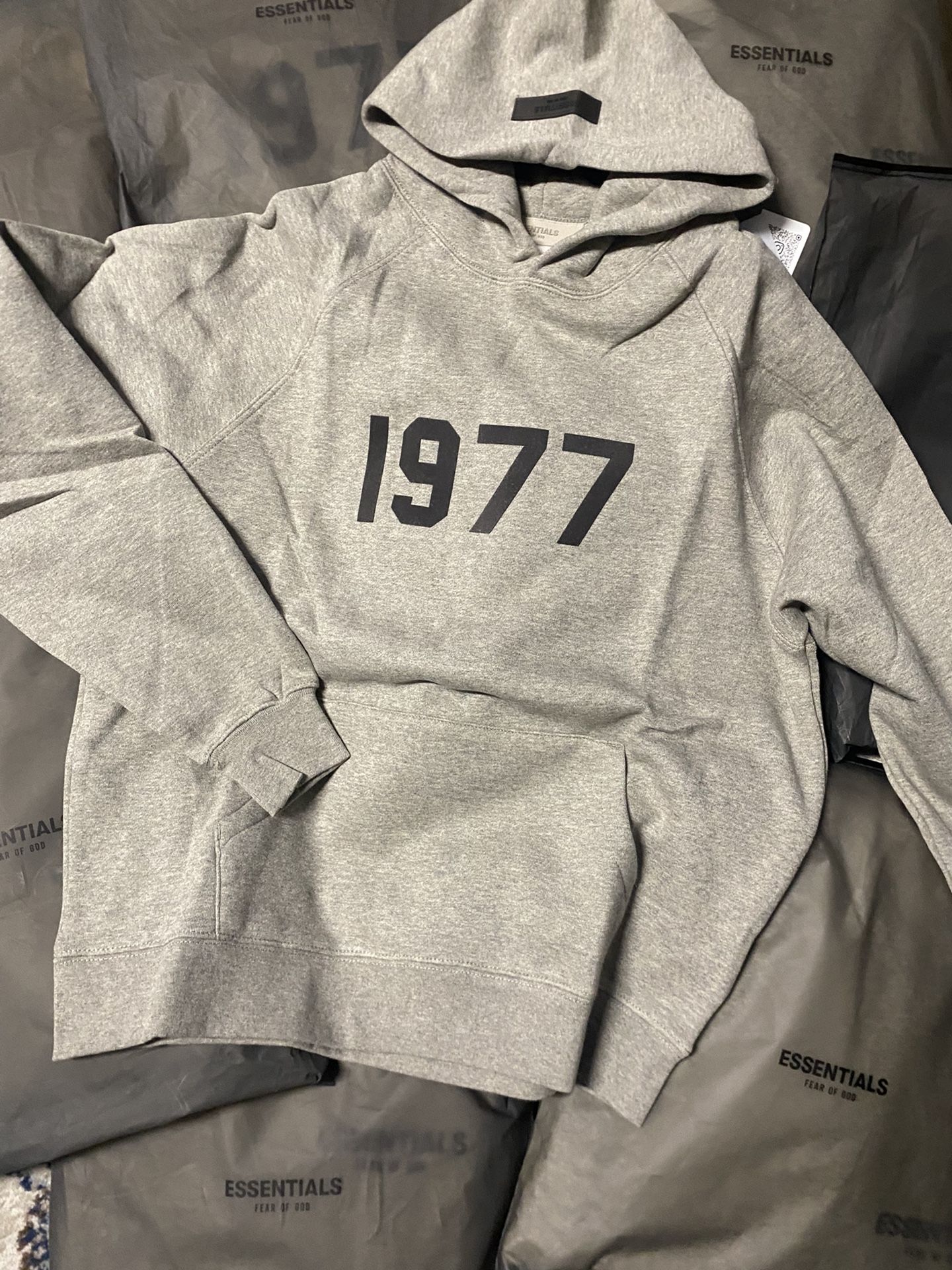 Essential Hoodie Xs