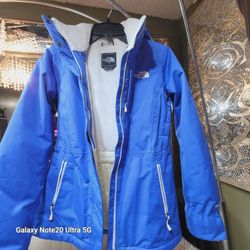 The North Face Women Jacket  Xs