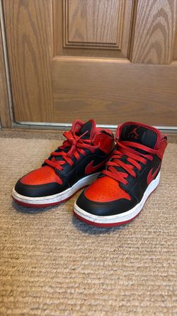 Air Jordan 1 Mid Bred Sneakers