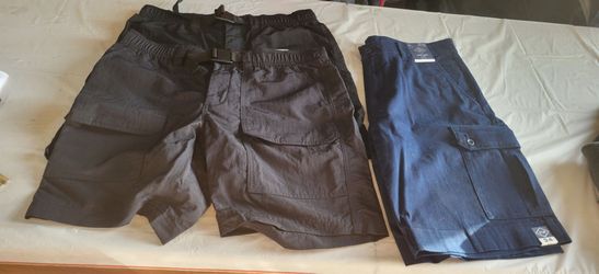 Mens cargo shorts size 34