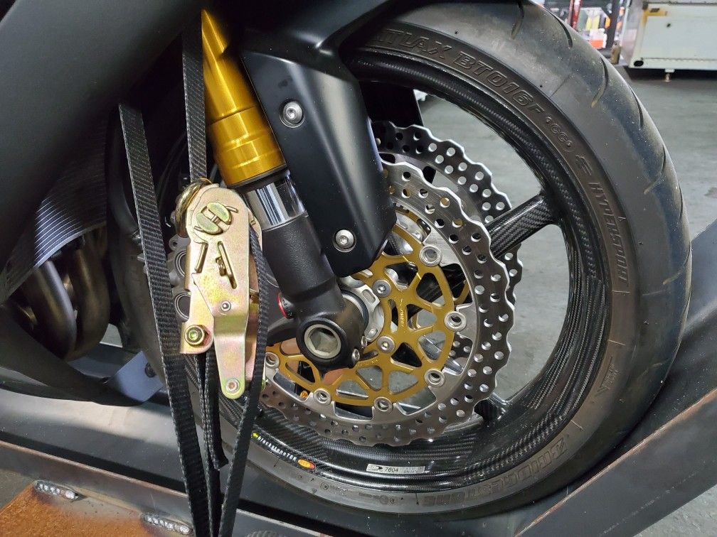 2014 Kawasaki Ninja ZX-10R, Pristine, TONS of upgrades