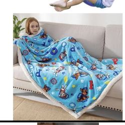 Kids Cartoon Fleece Blanket – Super Soft 🐶