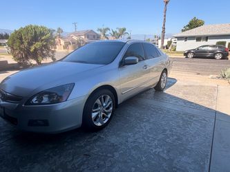 Silver Honda accord v6
