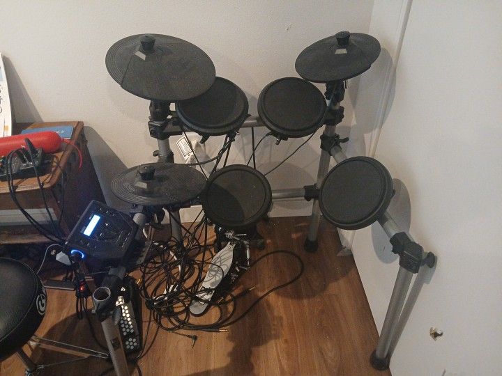 Simmons SD500 MIDI Drums