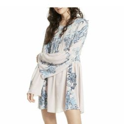 Lovely Free People Symphony pale pink & blue floral Printed XS DRESS. NWT