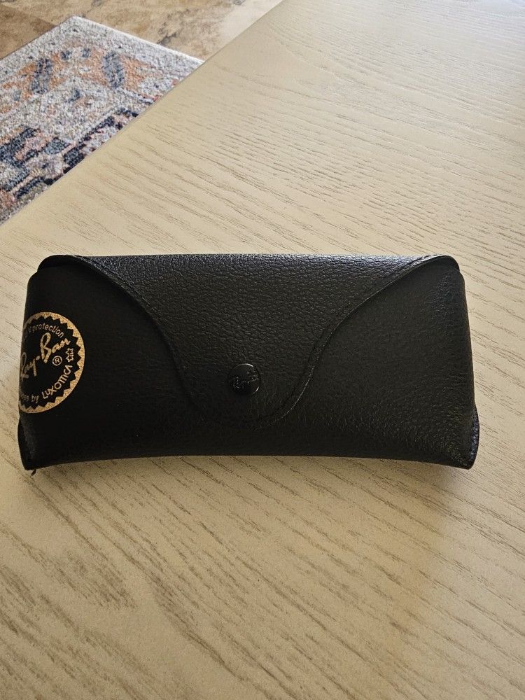 Ray Ban