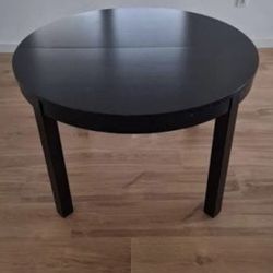 extendable dinner table