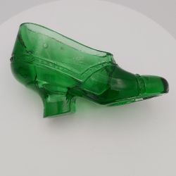 Unique Vintage US Glass Emerald Green Victorian Slipper 