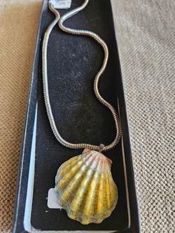 Sunrise shell necklace.  Beauty and the Beach
