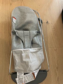 Baby bjorn bouncer
