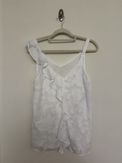 a.n.d. away Womens M White Floral Ruffle Sleeveless V Neck Blouse Tank Top