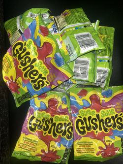 Snacks/ candy /  Gushers