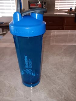 BLENDER BOTTLE CLASIC V2 SHEKER 24 OZ.