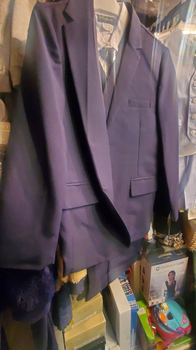 NEW BOY Blue 5pcs Suit Size 12