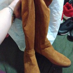 New Size 6 Girls Boots (8-8.5 in Women's)