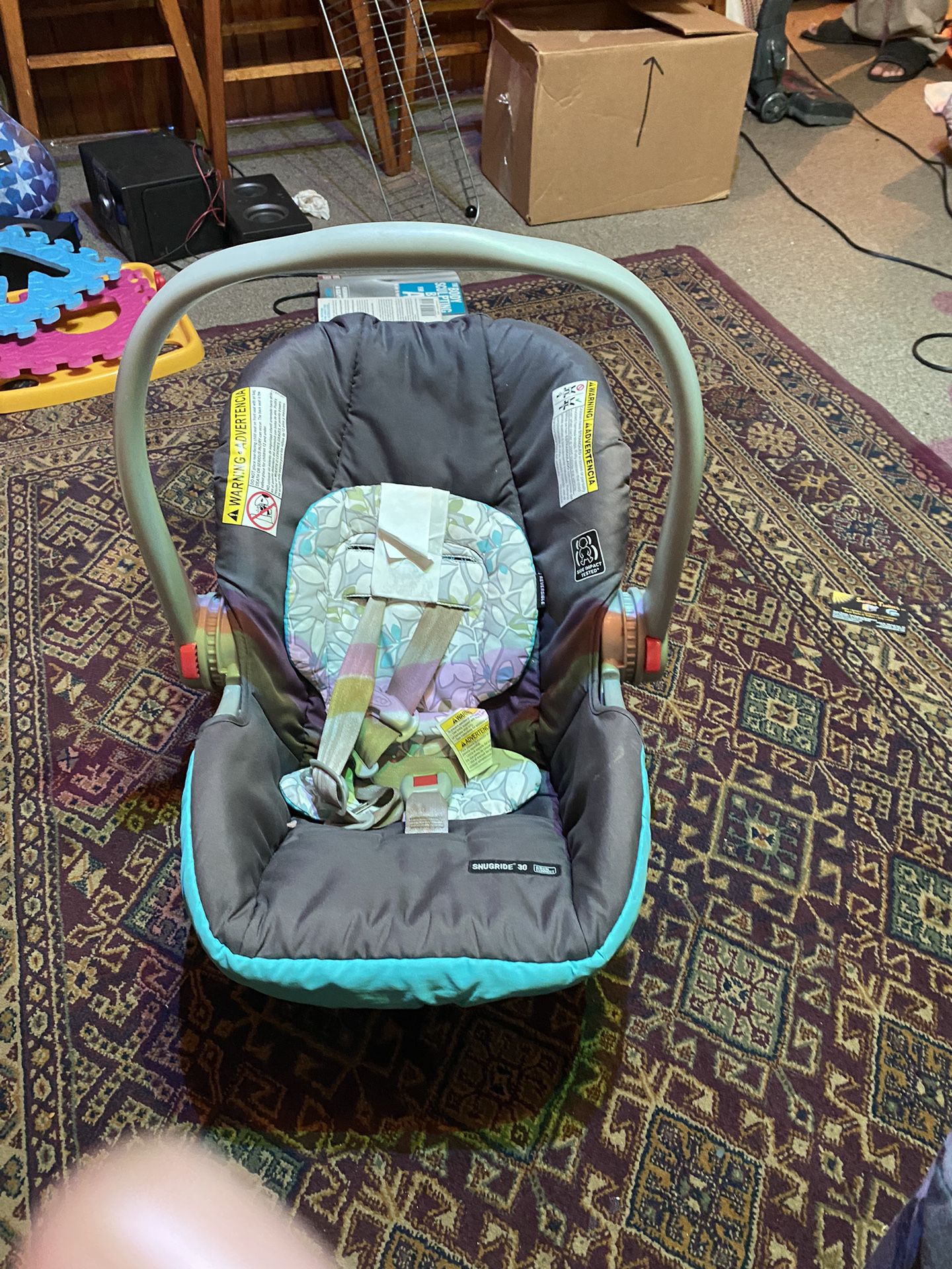 $50 Bundle Baby Carseat With Vibrating And Singing Baby Chair