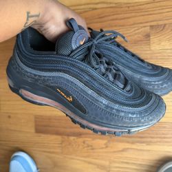 AIR MAX SIZE 6.5 ‼️🎃