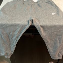 Men’s Nike sweatpants