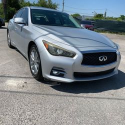 2015 Infiniti Q50