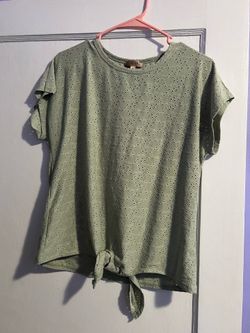 Women’s shirt