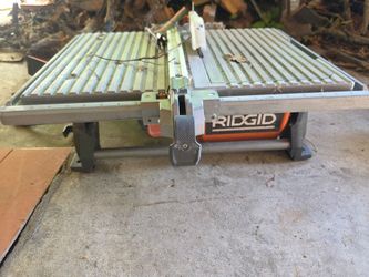 RIDGID R4021 7 inch 6.5Ah Table Top Wet Tile Saw