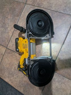 DEWALT 20V Cordless Portable Band Saw