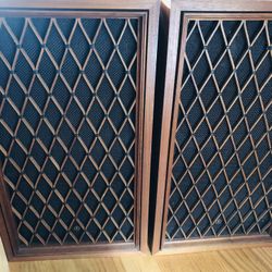 Vintage Pioneer speakers models # CS-88 A ,Everything is working good and good condition.