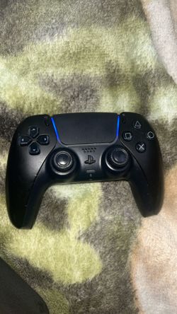 Black PS5 controller