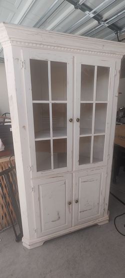 Distressed White Wood China Cabinet
