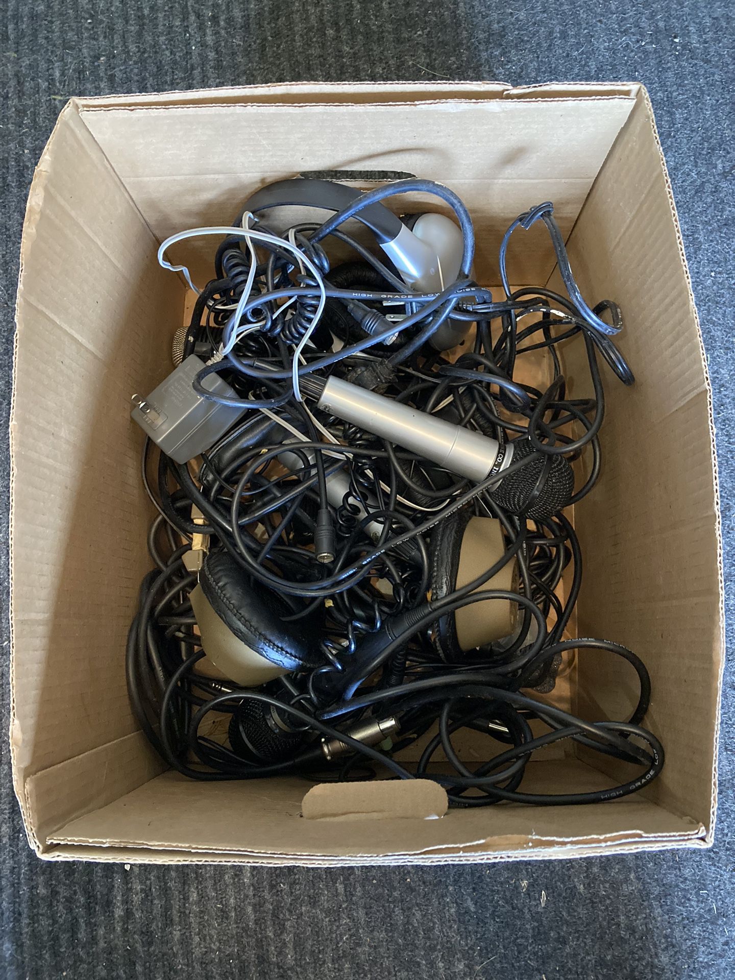 Misc Microphones, Headsets And Cables